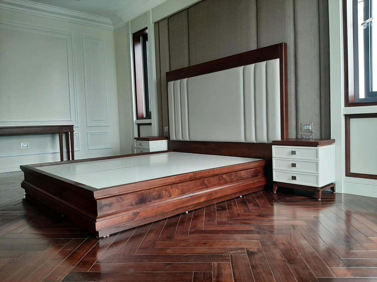 Kiểu Giường ngủ đẹp gỗ óc chó