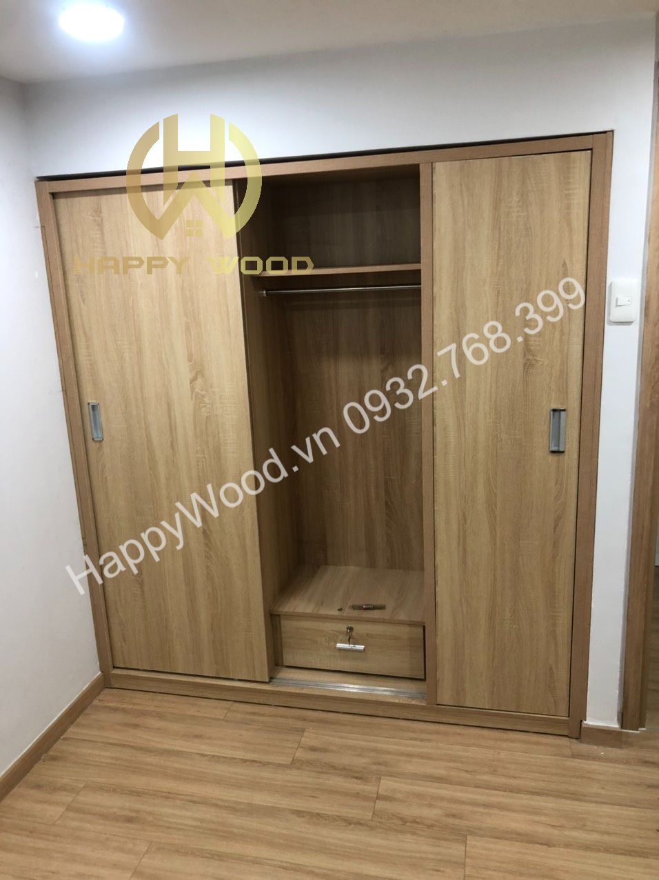 Tủ đựng quần áo