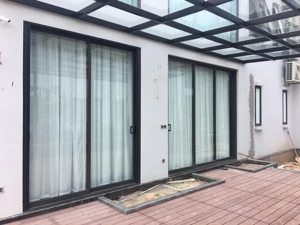 Cửa đi lùa XF 93
