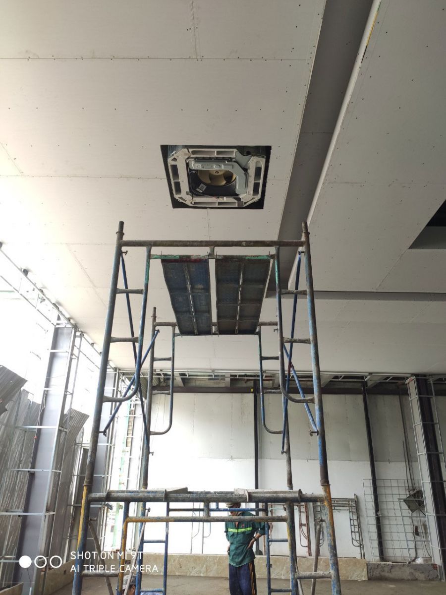 Lắp đặt máy lạnh âm trần 