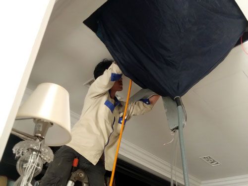 Vệ sinh máy lạnh âm trần