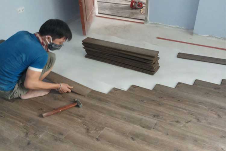 Lắp đặt sàn gỗ Vietone