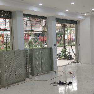 Xây dựng showroom thời trang nam