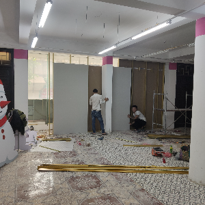 Xây dựng showroom thời trang nam