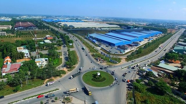 Thi công trồng cỏ chăm sóc cây xanh tại huyện Bắc Tân Uyên Bình Dương
