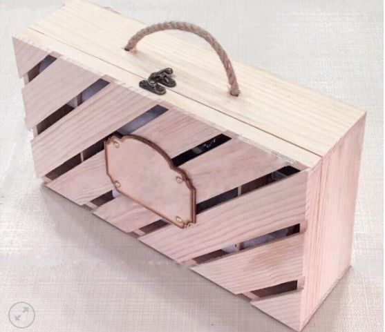 Hộp rượu bằng gỗ
