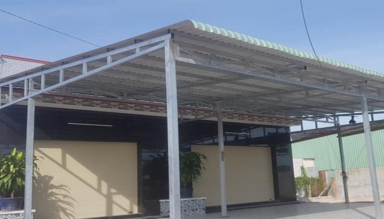 Thi công mái tôn cho hộ gia đình