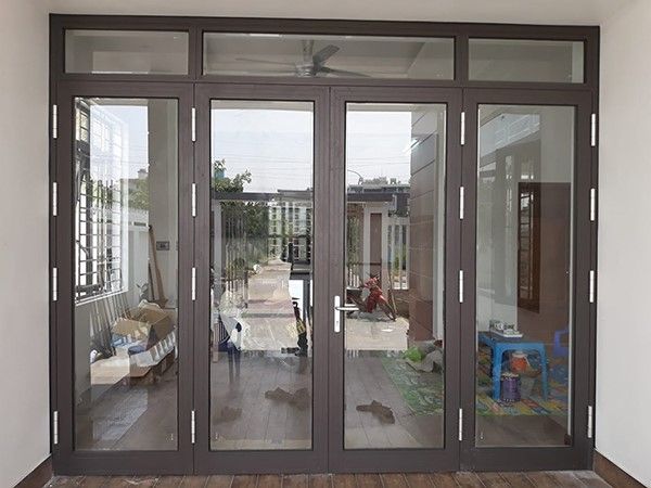 Cửa nhôm kính đi