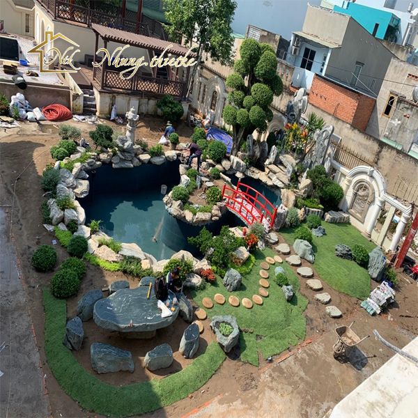Thiết kế hồ cá sân vườn