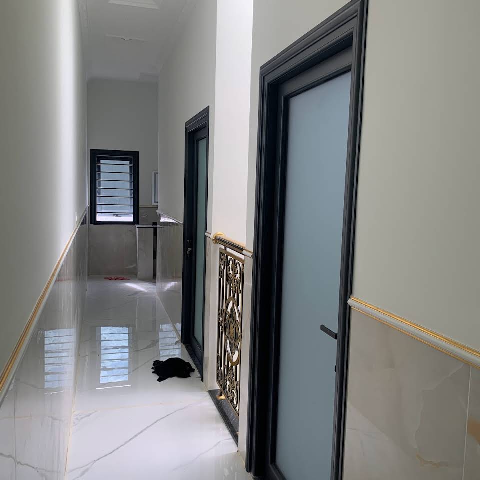 Lắp đặt cửa nhôm kính