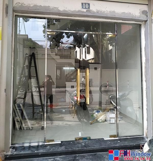 Cửa kính cường lực