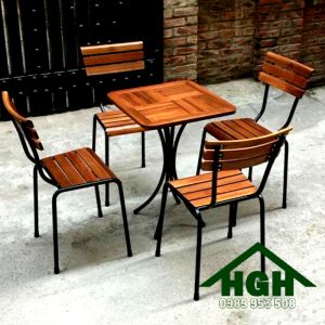 Bàn ghế ngoài trời