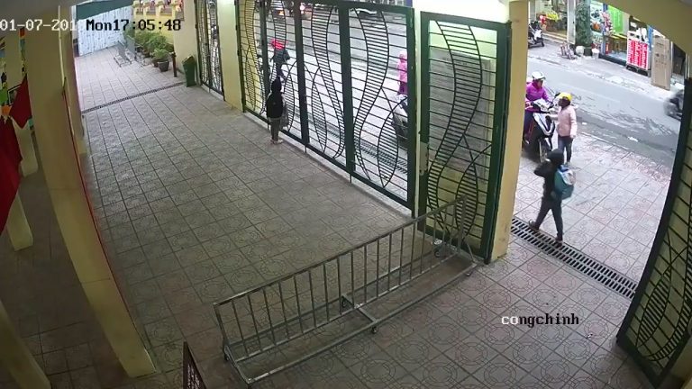 Camera theo dõi cổng ra vào tại trường