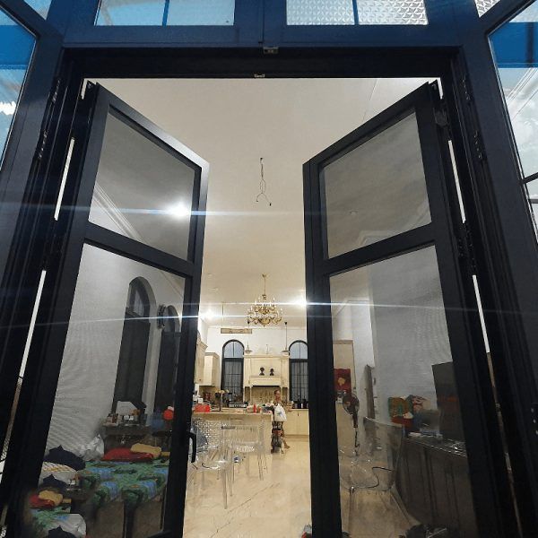 Cửa lưới chống cắt