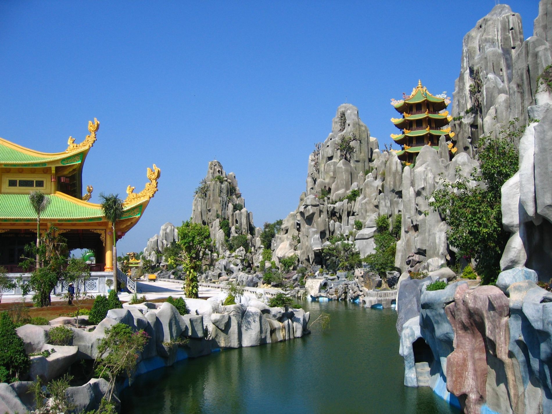 Thi công công cảnh quan Đại Nam