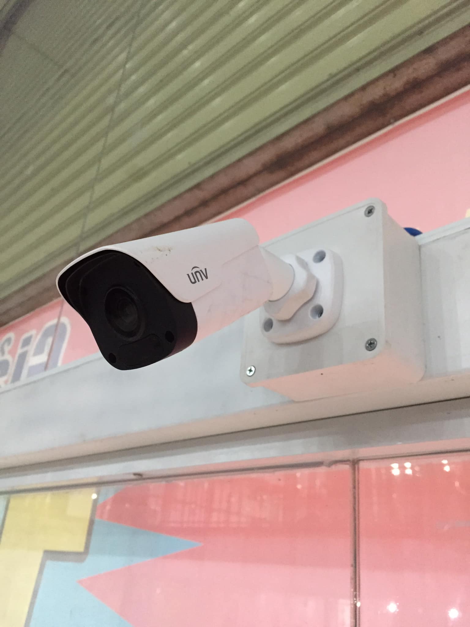 Lắp đặt camera giám sát 
