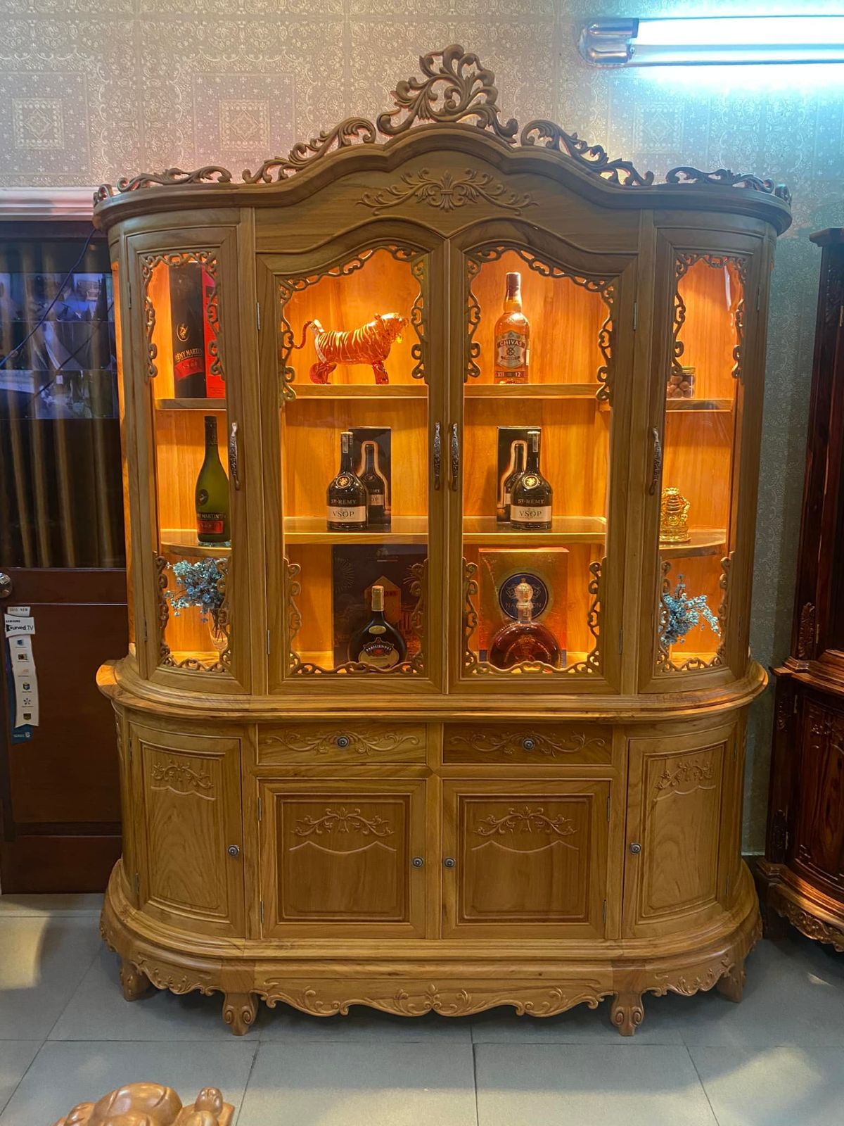Tủ rượu 