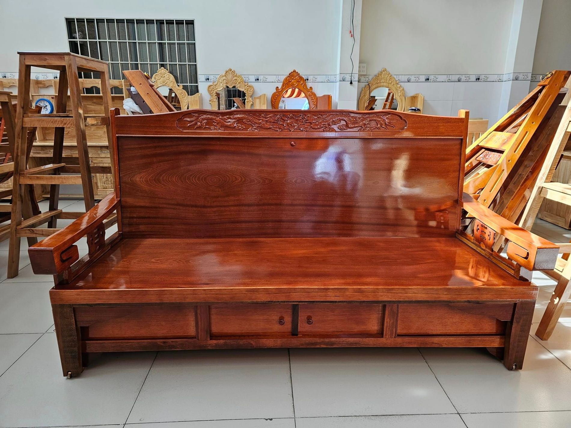 Ghế gỗ 