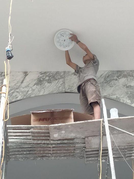 Sửa chữa đèn điện