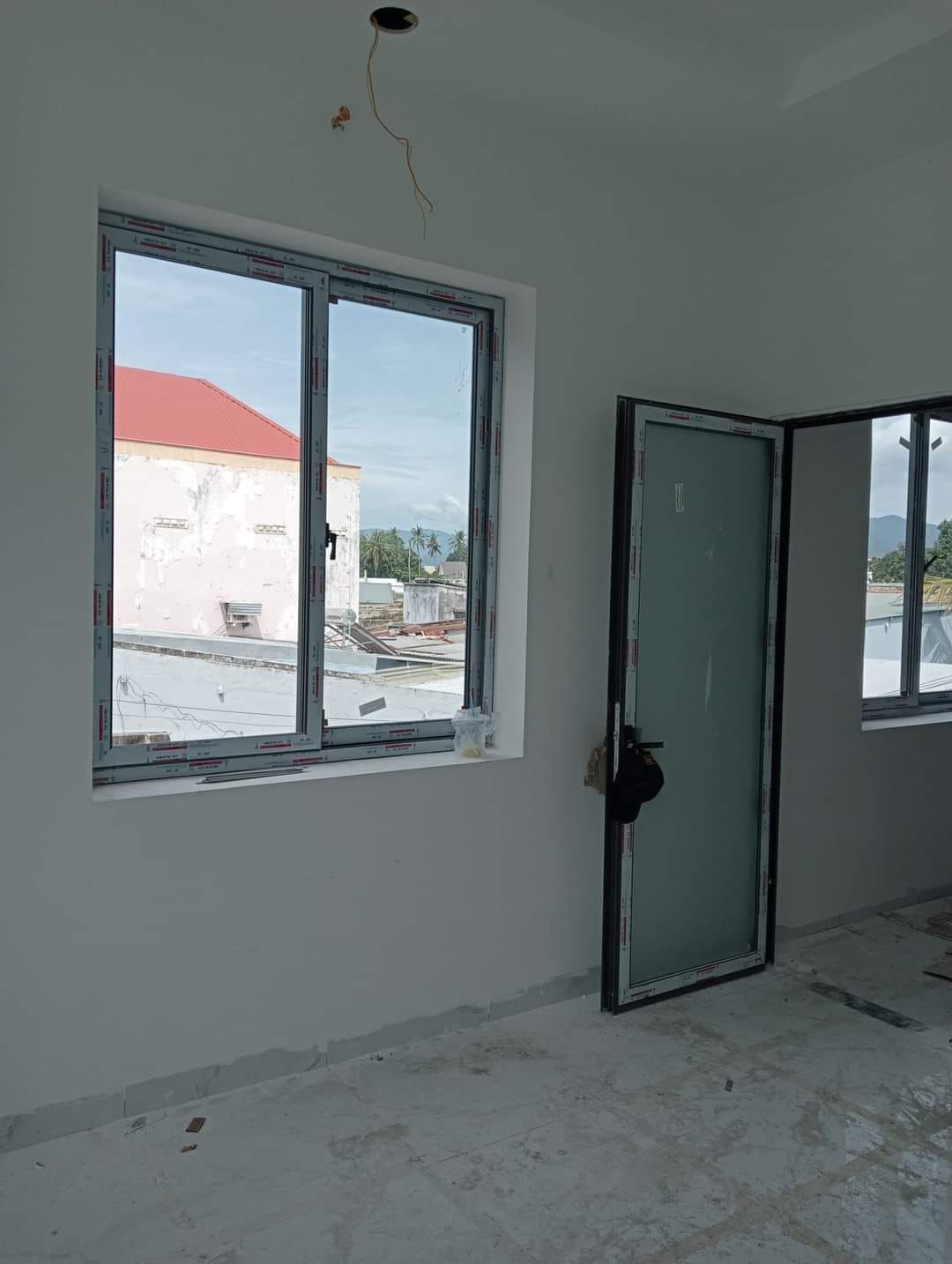 Thi công hệ cửa nhôm kính