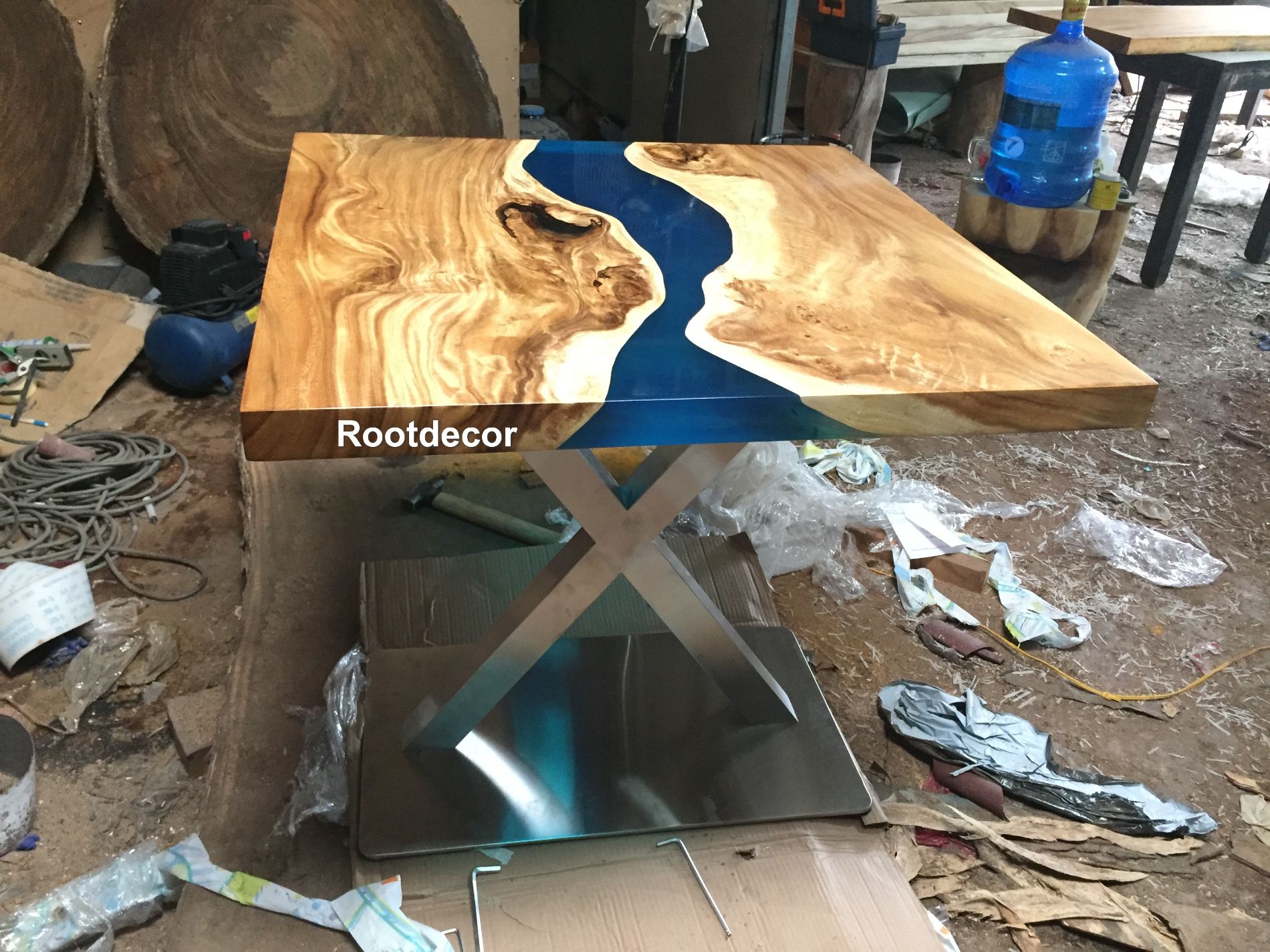 BÀN GỖ EPOXY