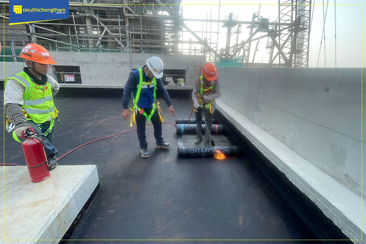 Chống thấm sàn mái sử dụng Màng Khò Nóng Bitumode tại Nhà máy Nhiệt điện Vũng Áng 2