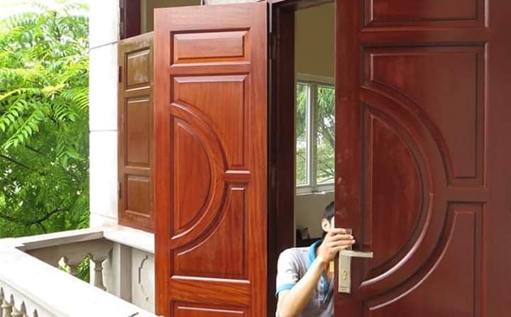 Sửa cửa gỗ
