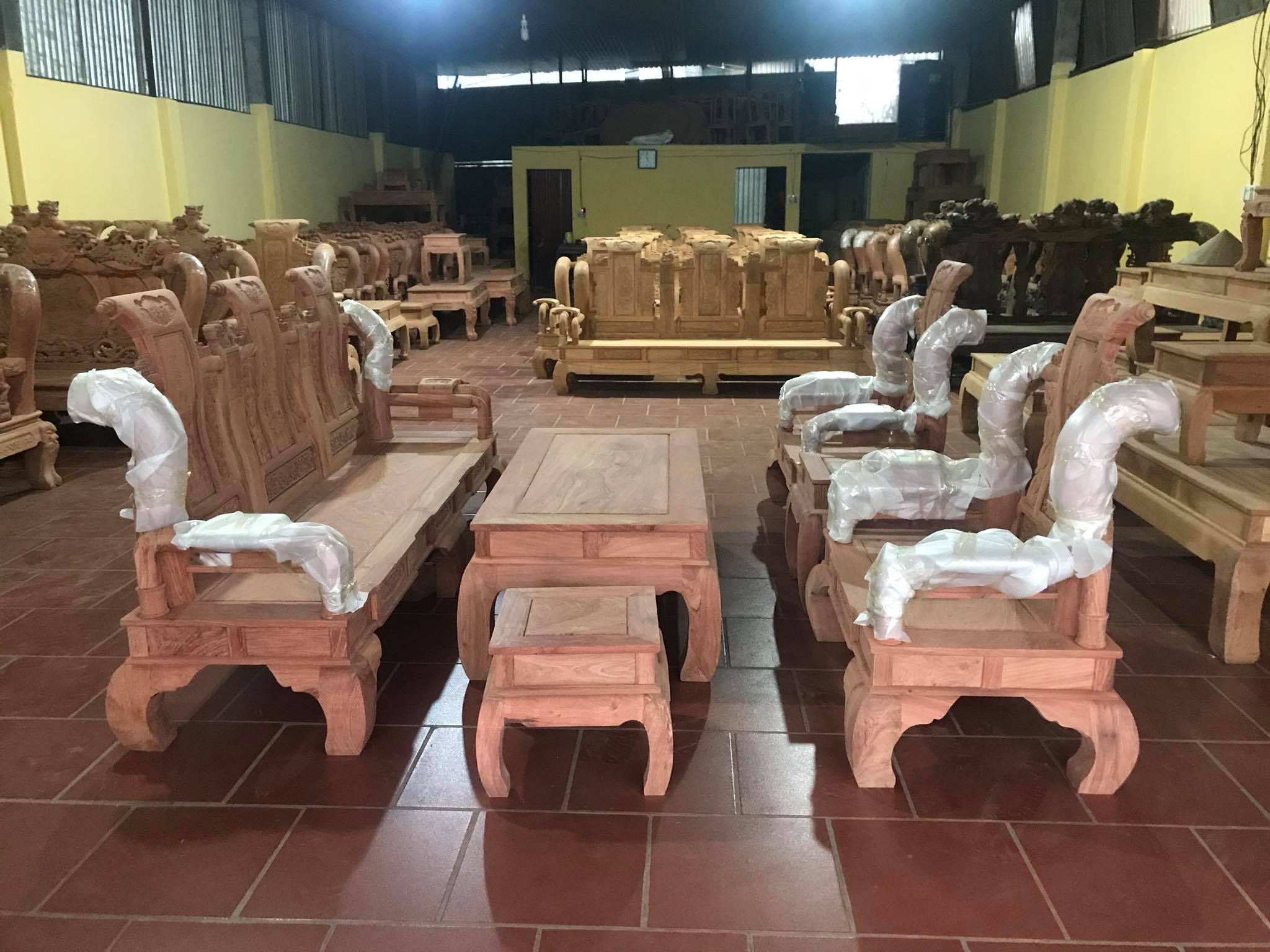 Bàn ghế phòng khách