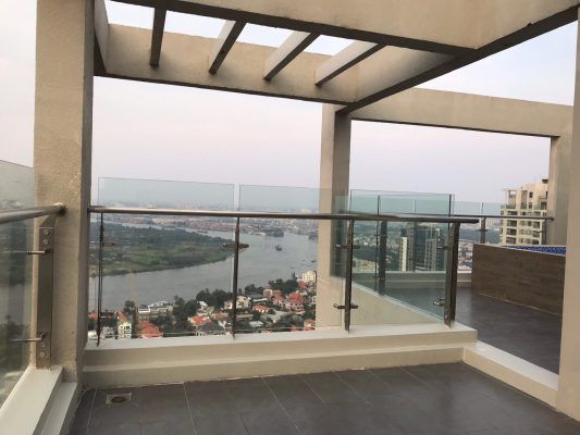 Lan can kính cường lực
