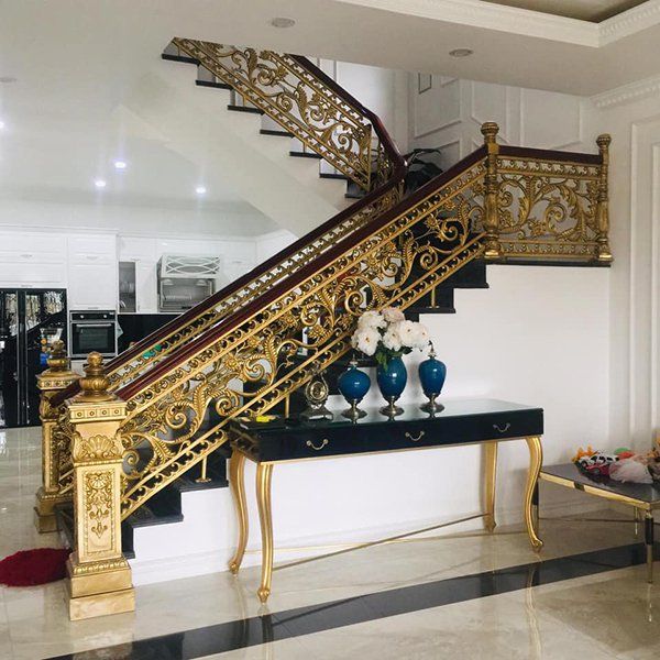 Cầu thang nhôm đúc