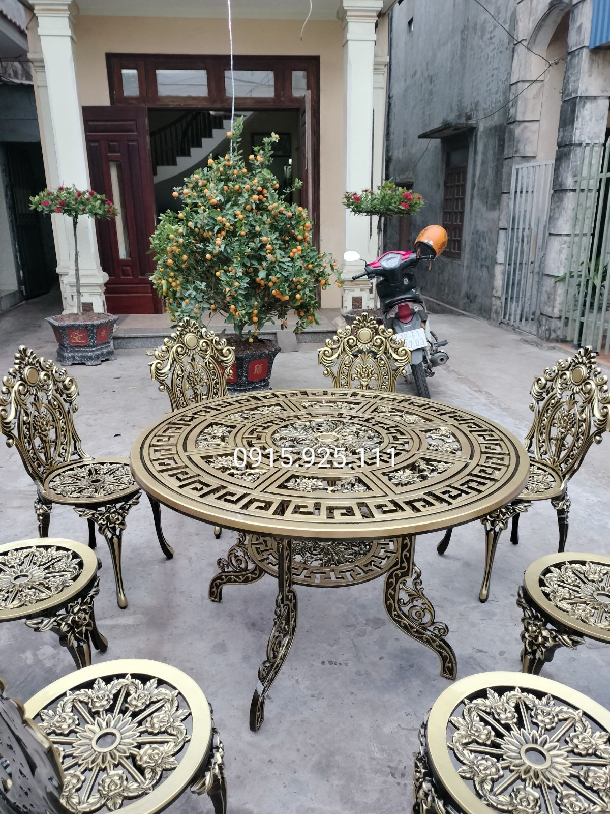 Bàn ghế nhôm đúc