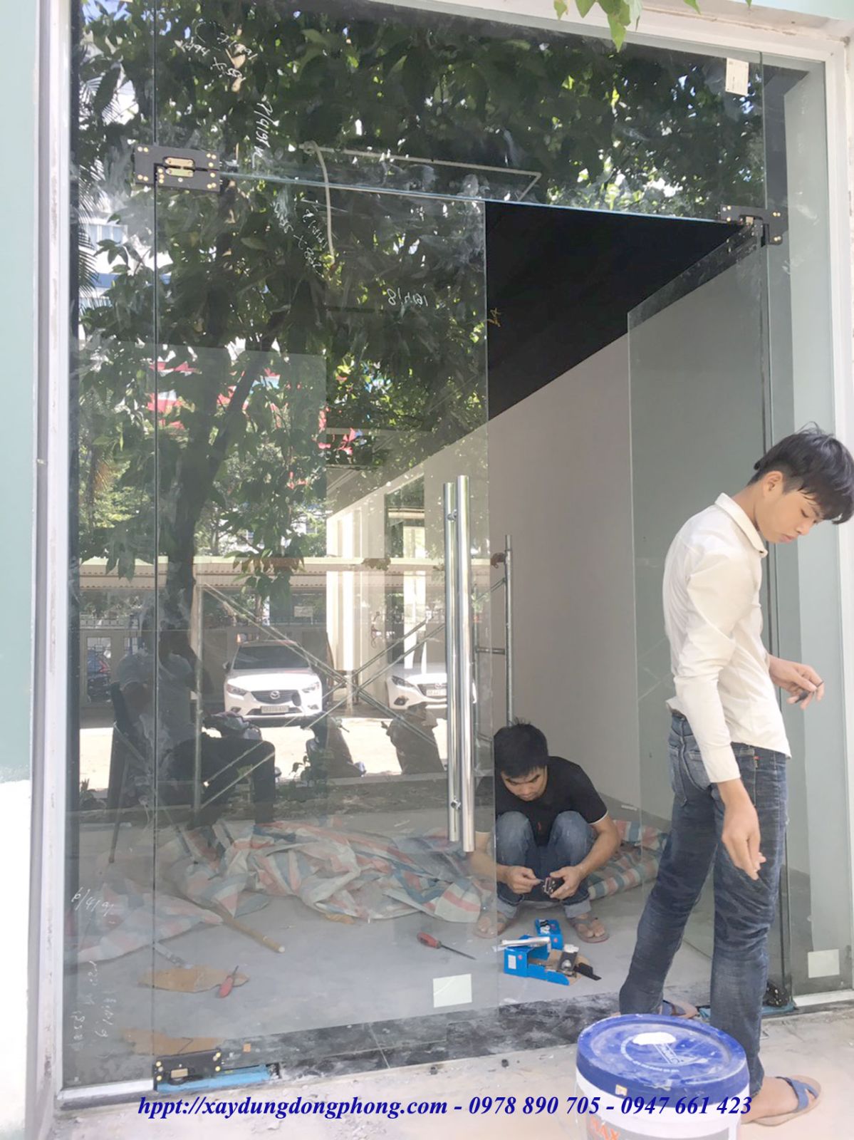 Cửa kính cường lực