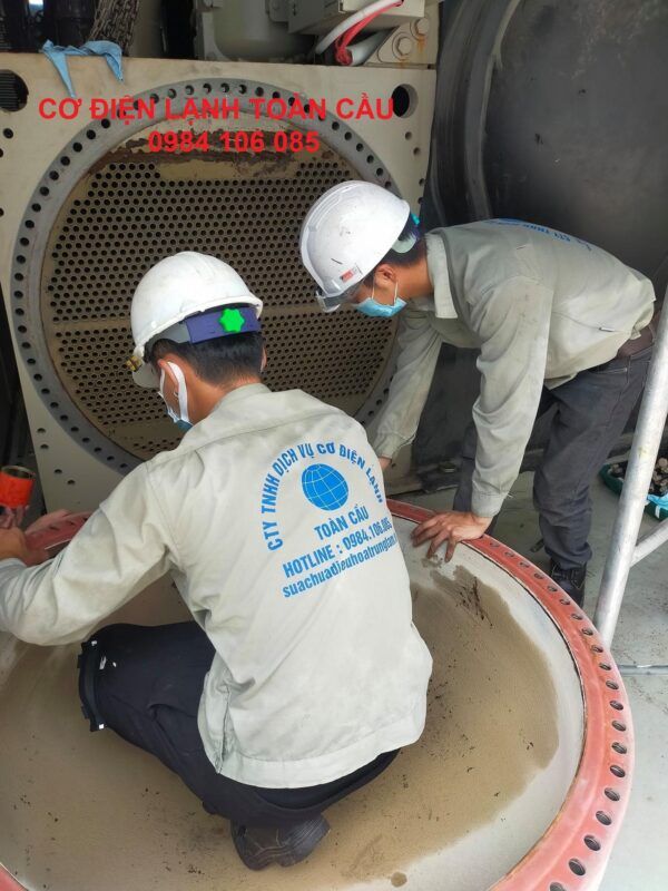 Vệ sinh chiller 