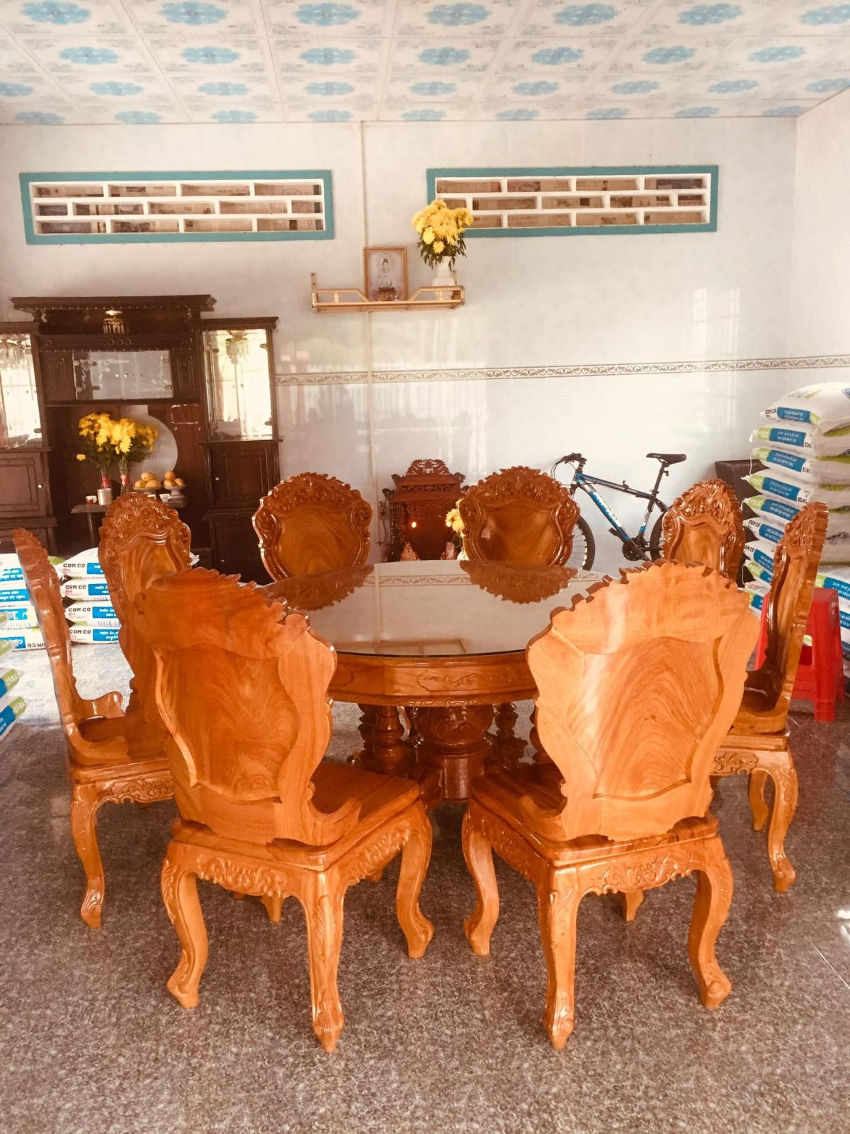 Bàn ghế ăn