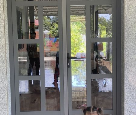Thi công lắp đặt cửa nhôm kính