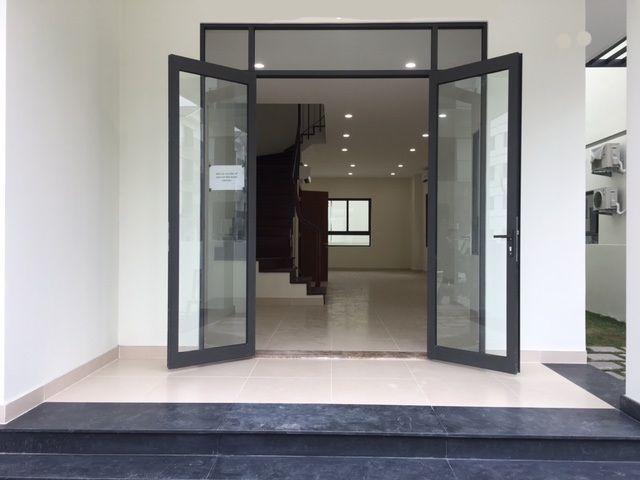 Cửa nhôm Xingfa 2 cánh mở quay