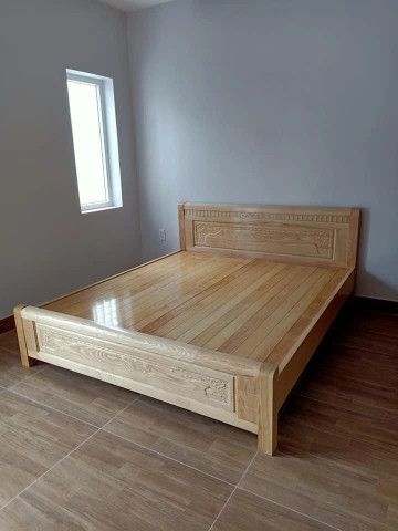  Giường gỗ sồi