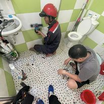 Sửa chữa  đường nước
