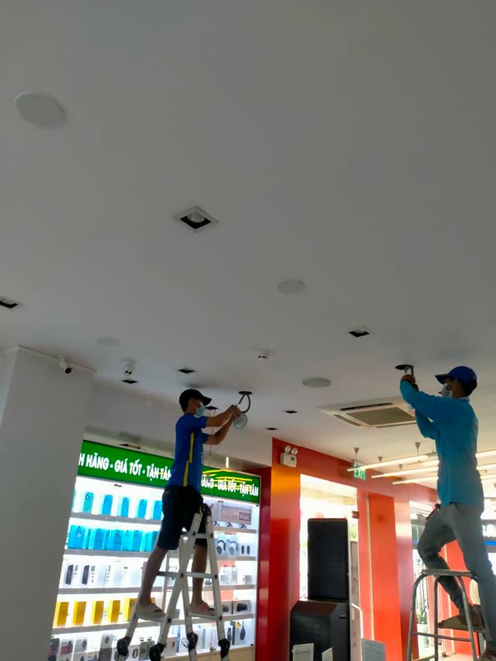 Lắp hệ thống điện