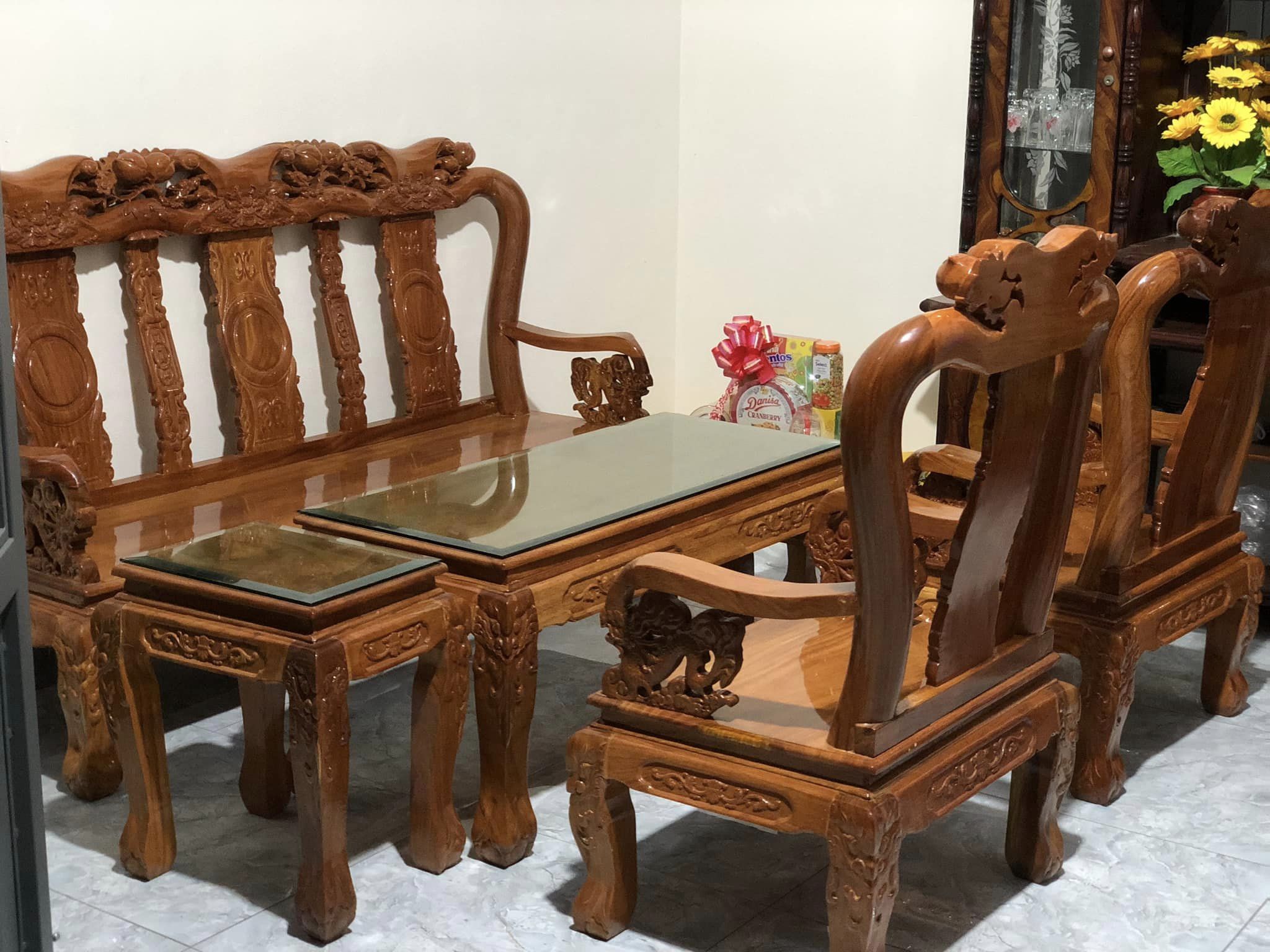 Bộ bàn ghế gỗ