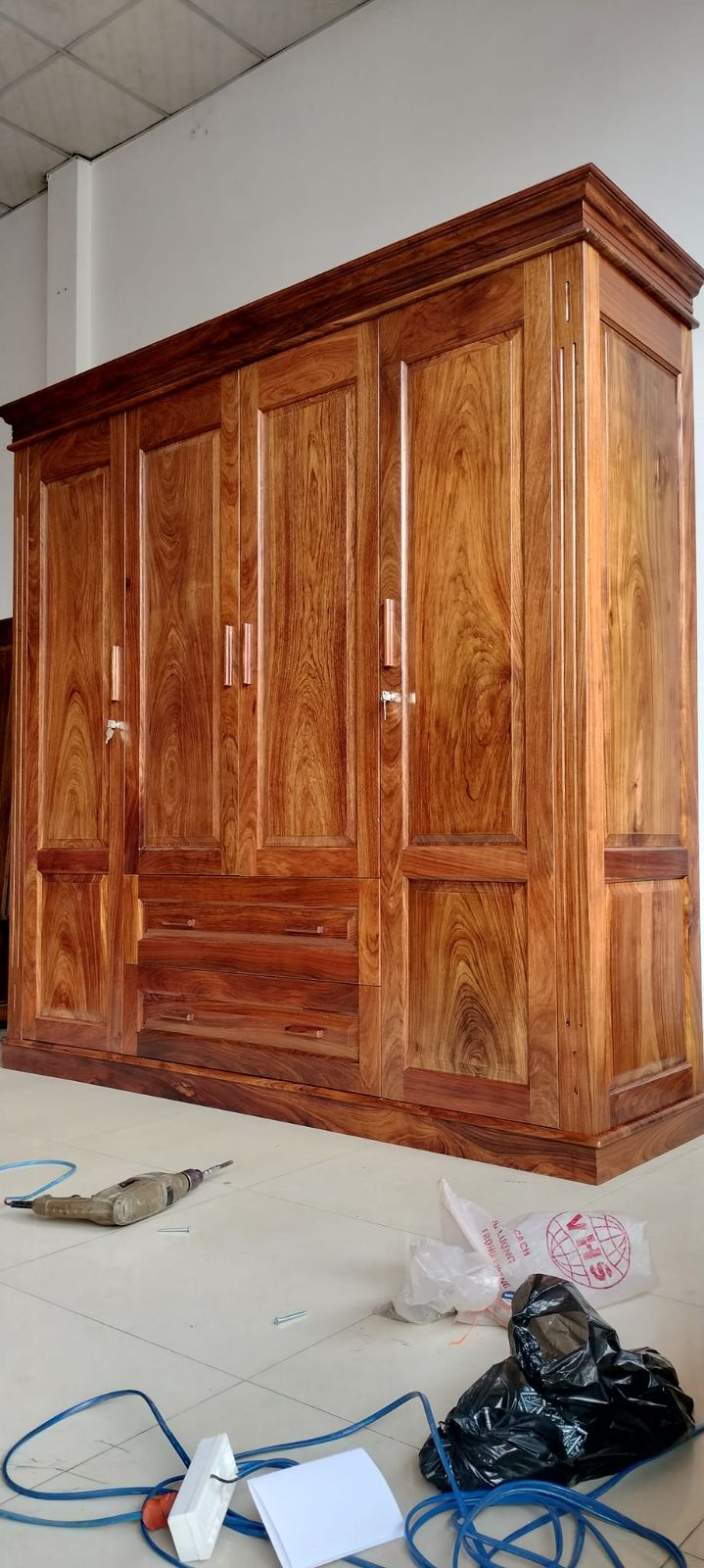 Tủ quần áo gỗ