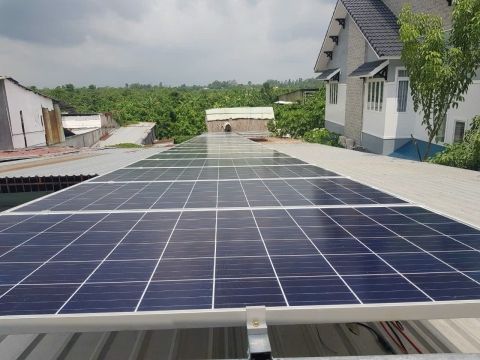 Thi công điện năng mặt trời