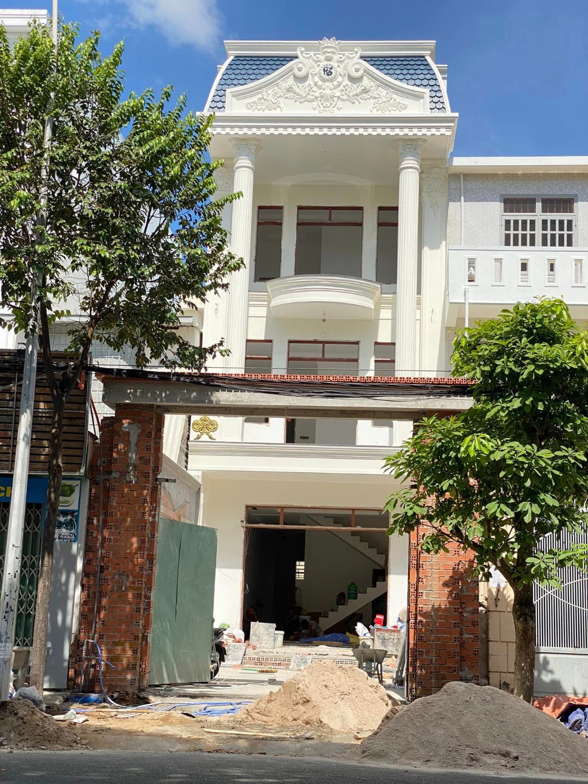 Xây dựng nhà phố