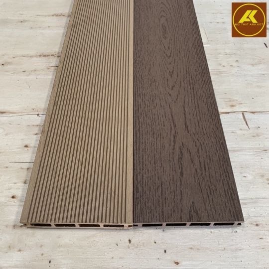 Sàn Nhựa Hồ Bơi Vân Sọc
