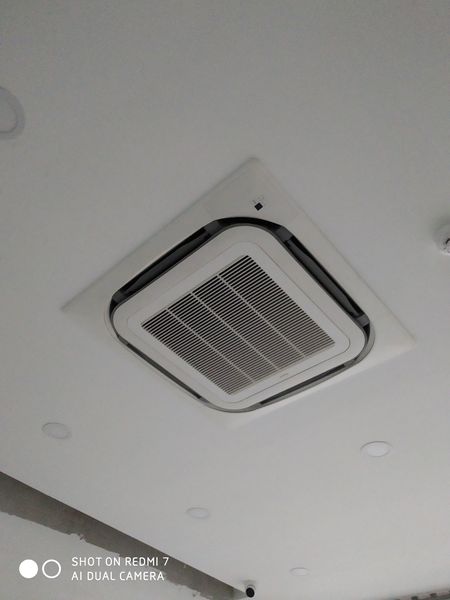 Lắp máy điều hòa 