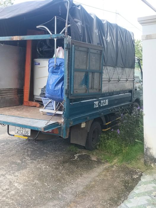 Vận chuyển hàng cho khách hàng