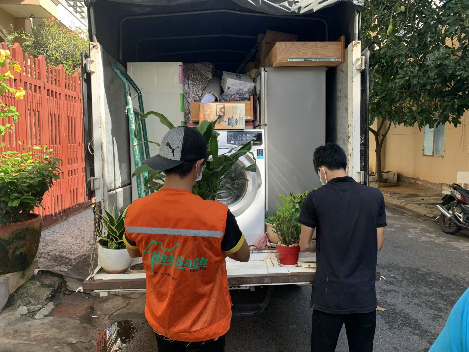 Dịch vụ vận chuyển 