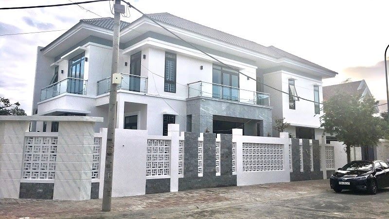 Thi công sơn nhà