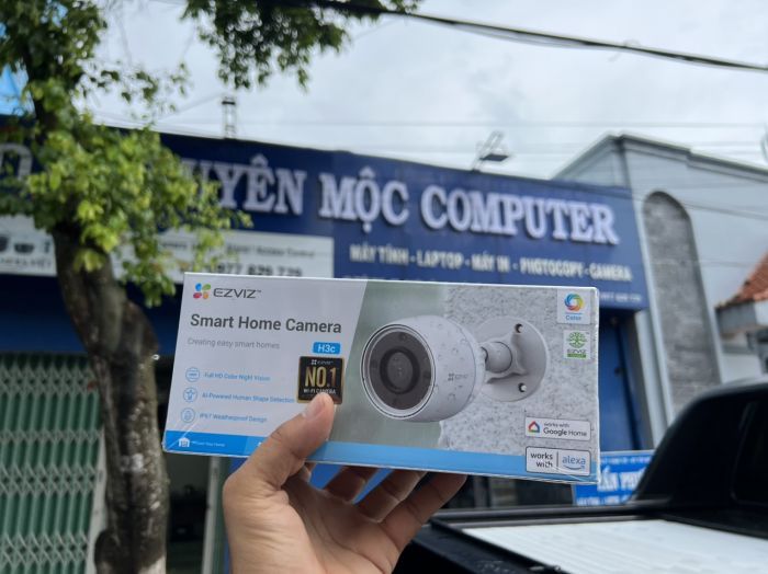 Camera IP Wifi Ezviz H3c Color  Gắn Trong Nhà Ngoài trời )