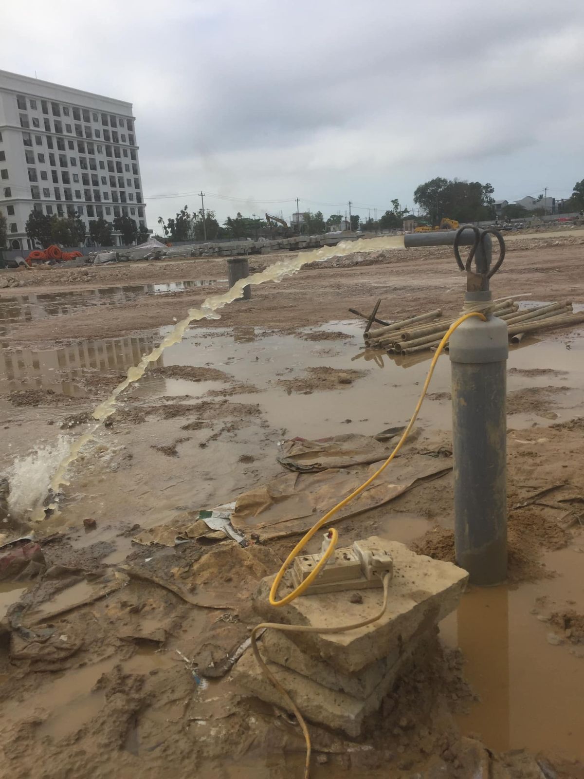 Thi công khoan giếng cho công trình